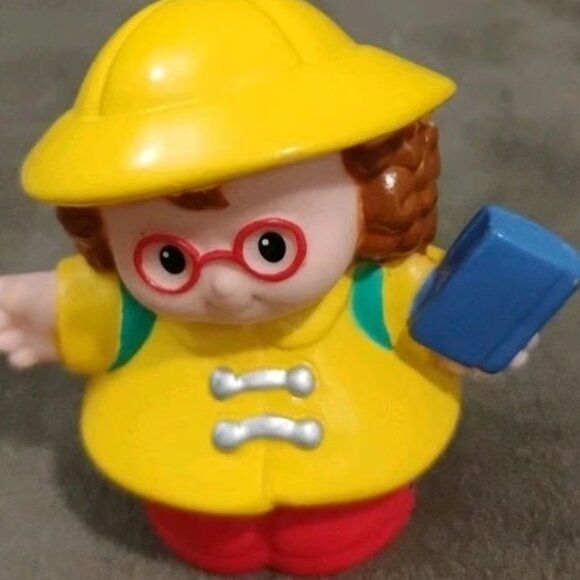 Fisher Price Little People Raincoat Maggie Plastic Action Figure Toy - Picture 2 of 10